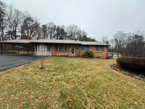 91 Forest Dr, Pelham, NC 27311