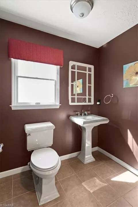 Bath - 286 Farmbrook Rd, Mount Airy, NC 27030 photo 1 of 6