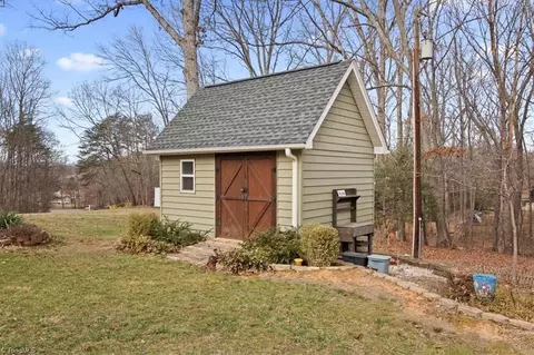 Exterior - 286 Farmbrook Rd, Mount Airy, NC 27030 photo 5 of 14