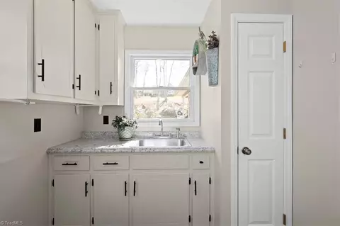 Kitchen - 286 Farmbrook Rd, Mount Airy, NC 27030 photo 4 of 4