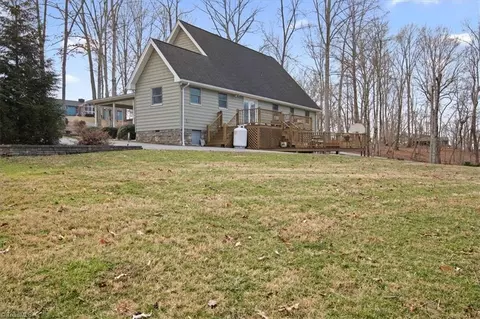 Exterior - 286 Farmbrook Rd, Mount Airy, NC 27030 photo 4 of 14