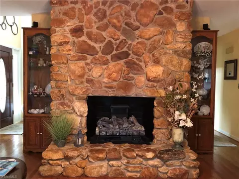 Living - 286 Farmbrook Rd, Mount Airy, NC 27030 photo 3 of 3