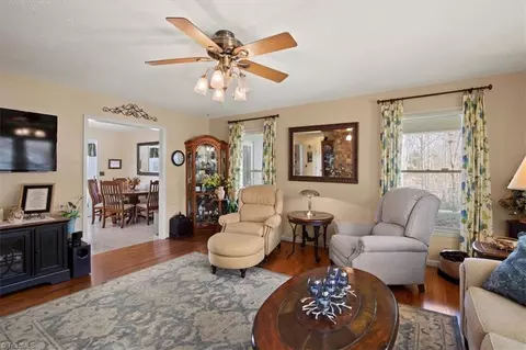 Living - 286 Farmbrook Rd, Mount Airy, NC 27030 photo 2 of 3