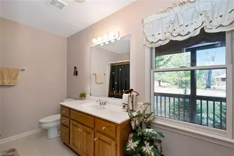 Bath - 116 Bulltown Dr, Purlear, NC 28665 photo 3 of 3