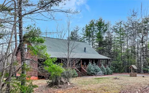 Exterior - 116 Bulltown Dr, Purlear, NC 28665 photo 3 of 11