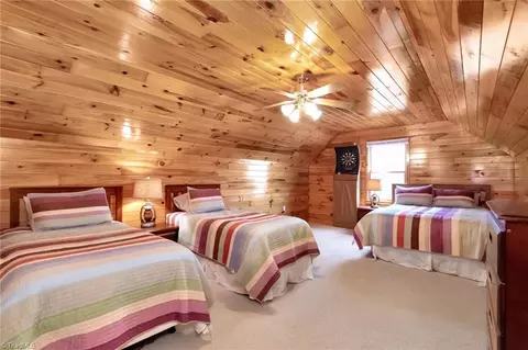 Bedroom - 116 Bulltown Dr, Purlear, NC 28665 photo 1 of 7