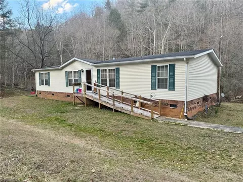6254 Old Nc Highway 16, Millers Creek, NC 28651