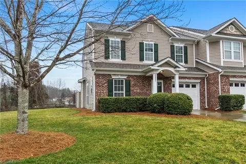 5997 Hollow Wood Ct, Winston Salem, NC 27104