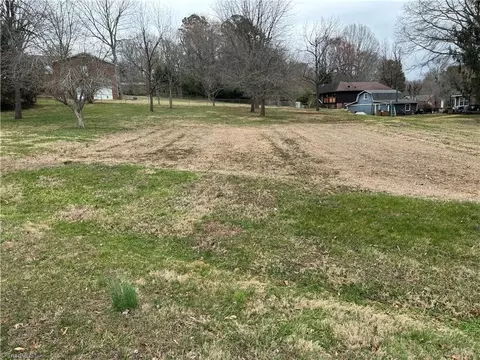 0 Country Ln, King, NC 27021