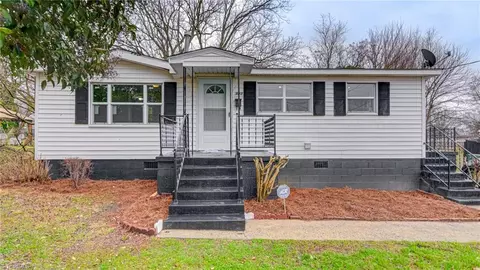 303 English St S, Greensboro, NC 27401