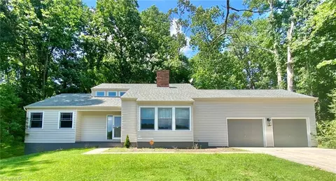 470 Country Club Hills Ln, Wilkesboro, NC 28697