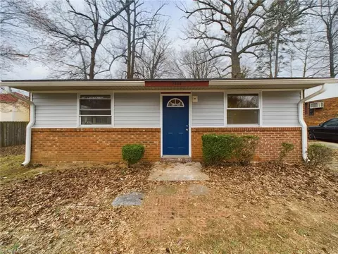 2608 Ponderosa Dr, Greensboro, NC 27406