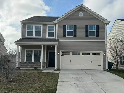 2210 Osprey Ln, Mcleansville, NC 27301