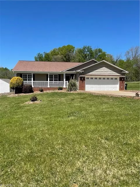 502 Glenwood Dr, Lexington, NC 27292