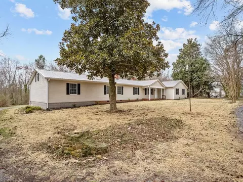 205 Ranch Dr, Archdale, NC 27263