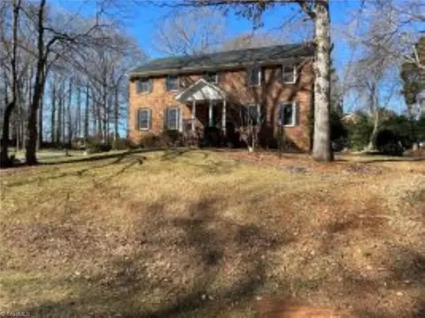 587 Barkworth Rd, Clemmons, NC 27012