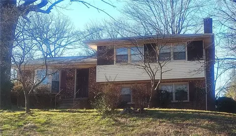 2502 Tampa St, Greensboro, NC 27406