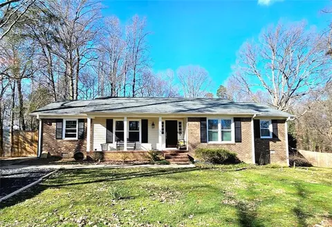 1911 Alderwood Dr, Greensboro, NC 27409