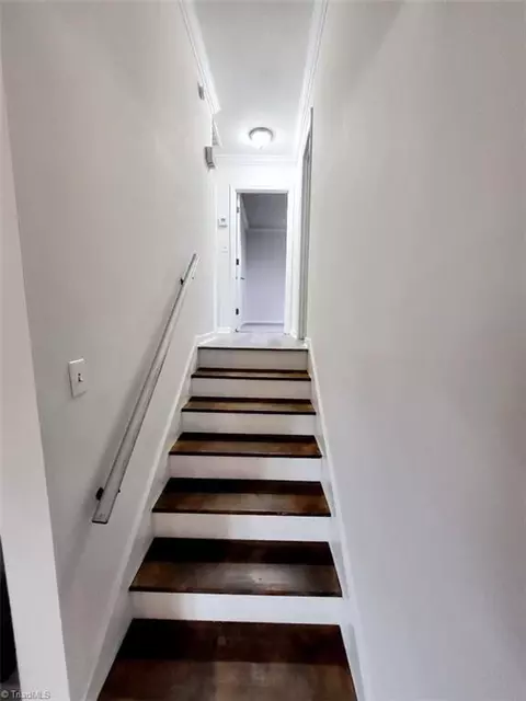 Entry Way - 5005 Windemere Cir, Trinity, NC 27370 photo 1 of 3