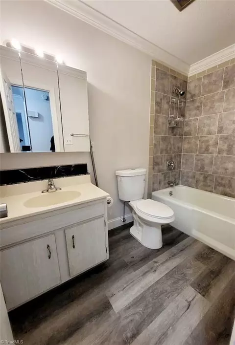 Bath - 5005 Windemere Cir, Trinity, NC 27370 photo 1 of 3