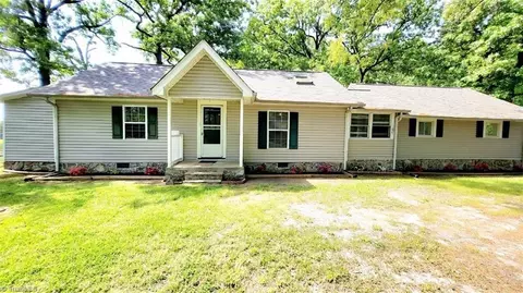 11825 Trinity Rd, Trinity, NC 27370