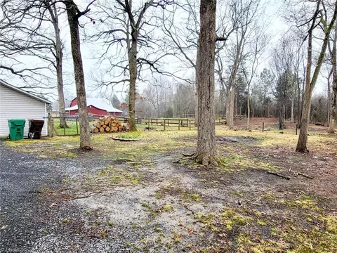 Exterior - 11825 Trinity Rd, Trinity, NC 27370 photo 6 of 6