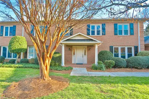 873 Brookleigh Ct, Winston Salem, NC 27104