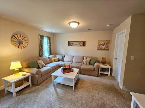 Living - 1663 Crestlawn Trl, Pfafftown, NC 27040 photo 7 of 8