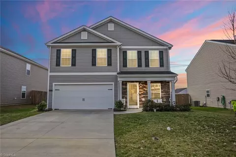 6872 Summerside Dr, Whitsett, NC 27377