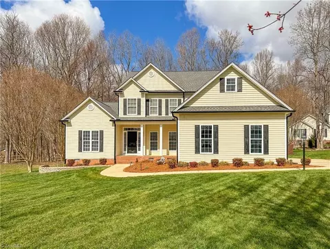 7913 Mccreedy Dr, Oak Ridge, NC 27310