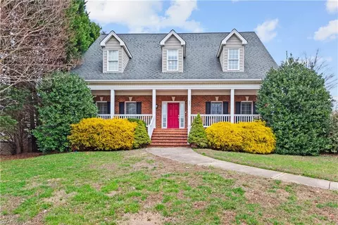 495 Burkes Crossing Dr, Winston Salem, NC 27104