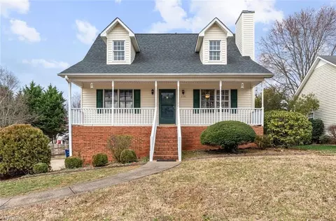 110 Crossfield Ridge Ct, Winston Salem, NC 27127