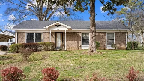 108 Corliss St, Greensboro, NC 27406