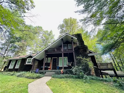 911 Minton Rd S, Wilkesboro, NC 28697