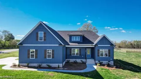 1252 Washburn Rd, Madison, NC 27025