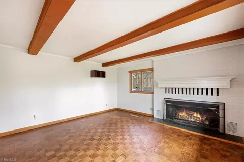Living - 509 Ashe St, High Point, NC 27262 photo 2 of 4
