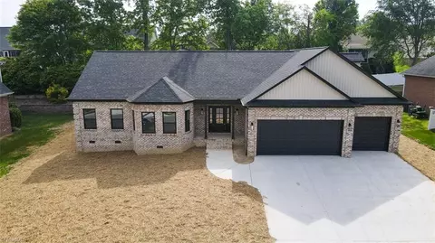 310 Belgian Dr, Archdale, NC 27263