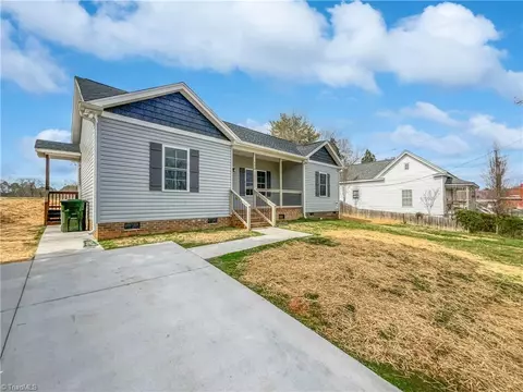 506 Concord St, Thomasville, NC 27360