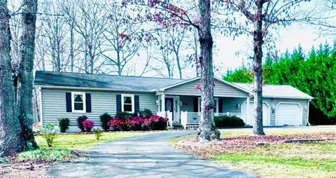 8450 Jefferson Church Rd, Rural Hall, NC 27045