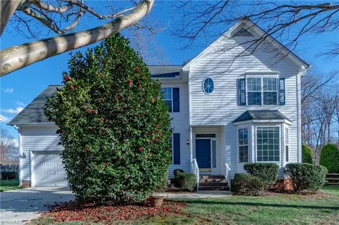11 Old Orchard Ln, Greensboro, NC 27455