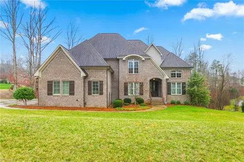 8307 Lillys Dr, Greensboro, NC 27455