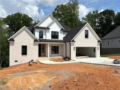 4662 Orchard Grove Dr, Clemmons, NC 27012