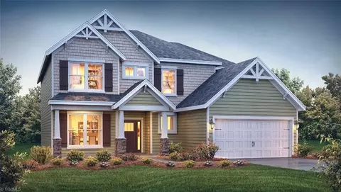 2400 Seagull Pt, High Point, NC 27265