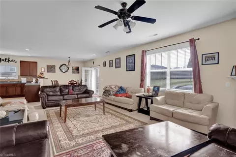 Living - 4605 Freestone St, High Point, NC 27265 photo 4 of 4