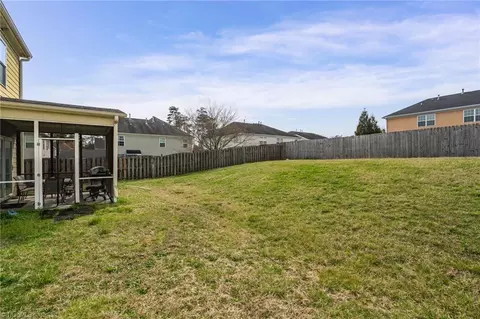 Exterior - 4605 Freestone St, High Point, NC 27265 photo 6 of 9