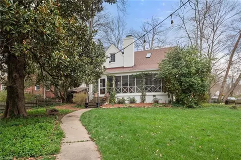 500 Lake Dr E, Greensboro, NC 27401