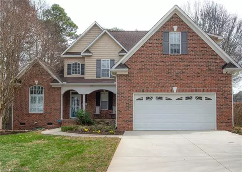 7062 Windrift Ct, Clemmons, NC 27012