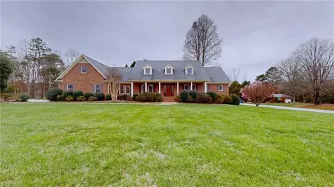 8915 Cedar Spring Dr, Colfax, NC 27235