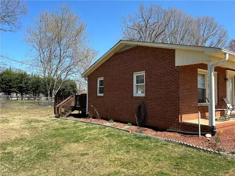 Exterior - 529 Spainhour Rd, King, NC 27021 photo 3 of 7