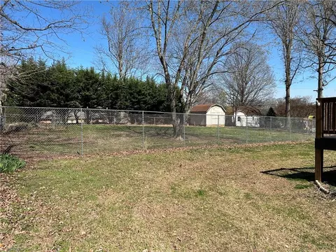 Exterior - 529 Spainhour Rd, King, NC 27021 photo 5 of 7